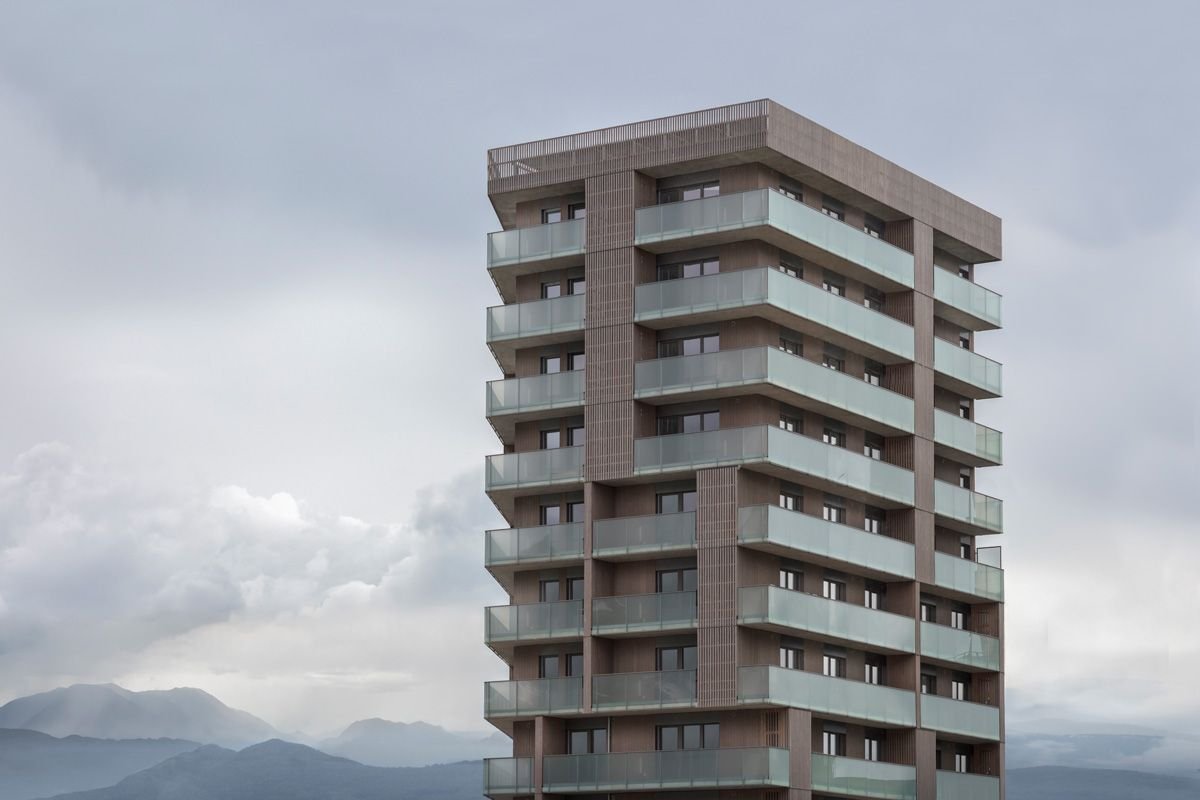 Urbanrise the lakes edge