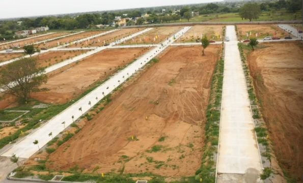 Akshita Golden Breeze - 4