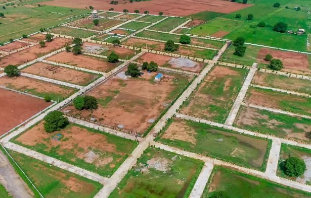 Akshita Golden Breeze - 4