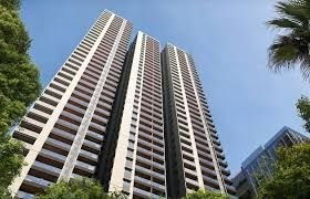 R ONE Diamond Towers