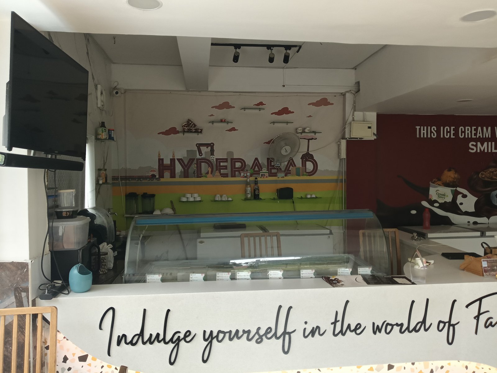 Ground floor commercial space for rent in