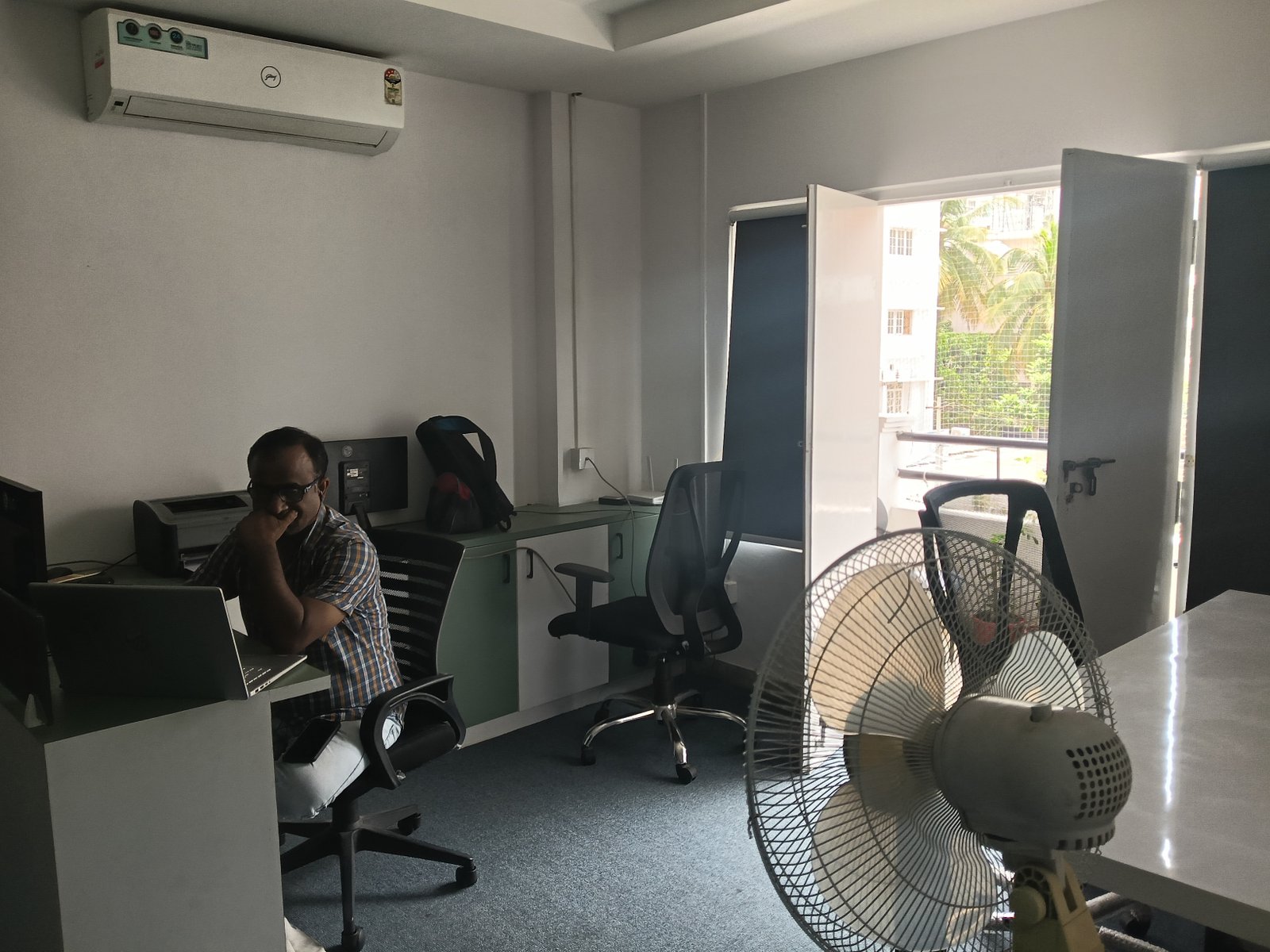 Office space for rent in Madhapur With Furniture