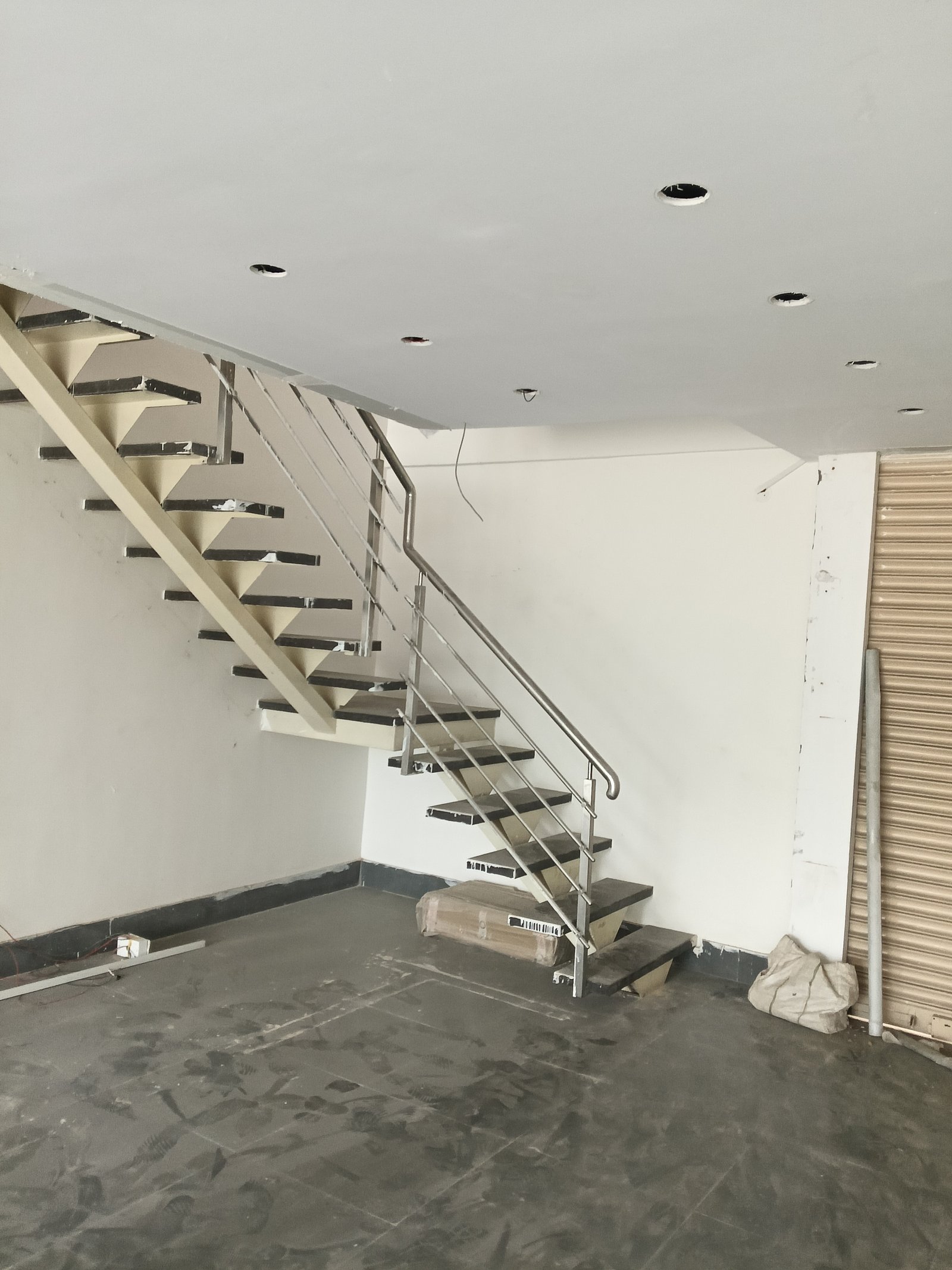 Ground floor commercial space for rent in bhel