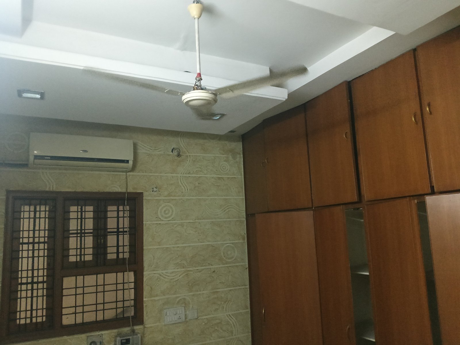 5bhk flat for rent in Jubilee hills