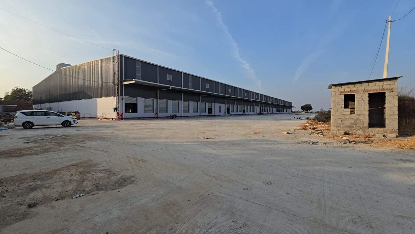 1  Lakh Sq Ft A-Grade Warehouse for Rent
