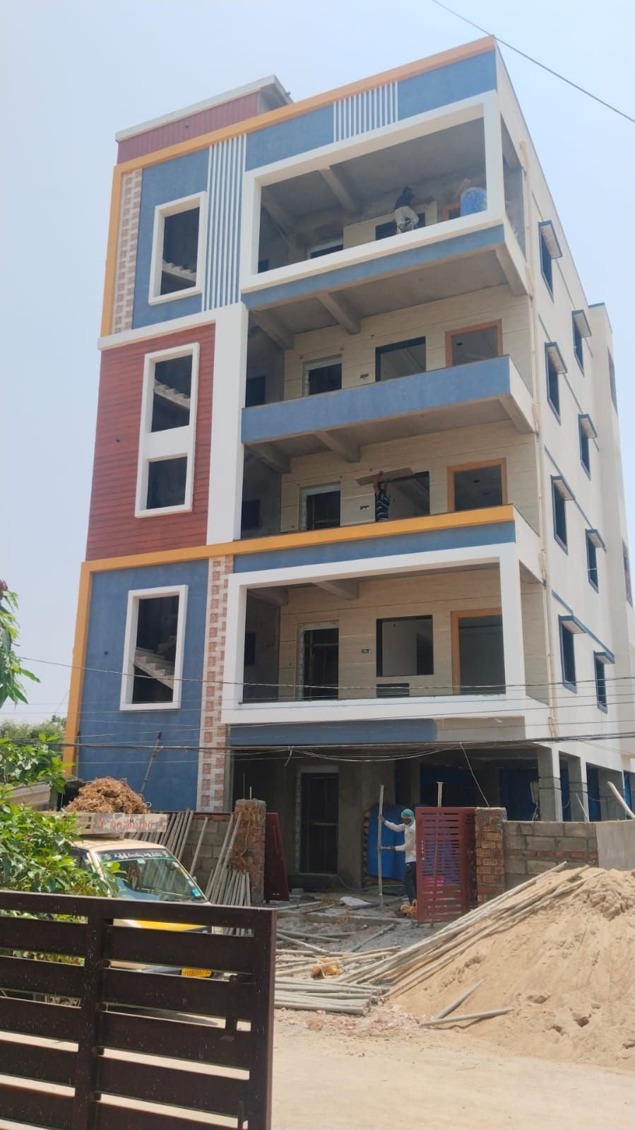 3 BHK Flat For Sale In Ameenpur