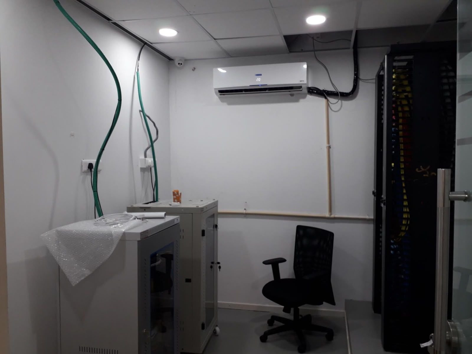 Plug N Play Office Space For Rent In Cyber Gateway